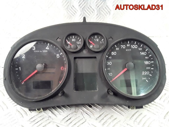 Панель приборов бу на Ауди А2 1,4 AUA 8Z0920900A