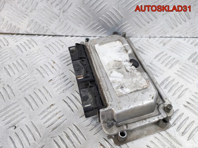 Блок ЭБУ Peugeot 206 NFU10FX2F 9643218980 Бензин