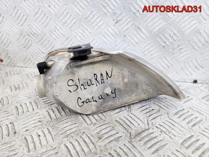 Указатель поворота левый VW Sharan 0311325001
