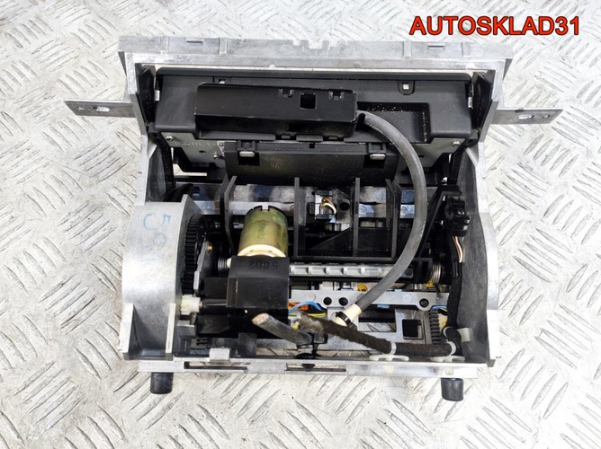 Дисплей информационный Audi A8 D3 4E0857237