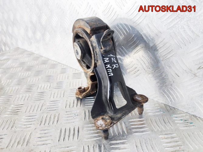 Опора двигателя задняя Toyota Corolla E15 1,6 1ZR