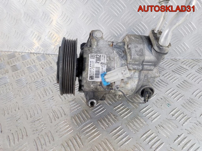 Компрессор кондиционера Opel Astra J 13250609