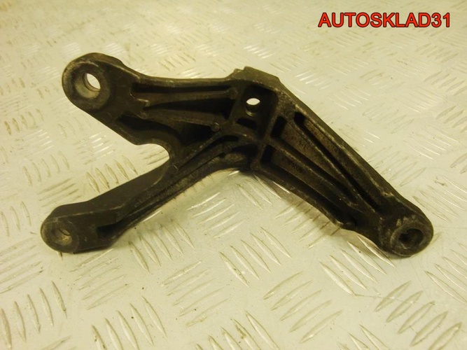 Кронштейн КПП левый Ford Focus 2 3M517M125AE