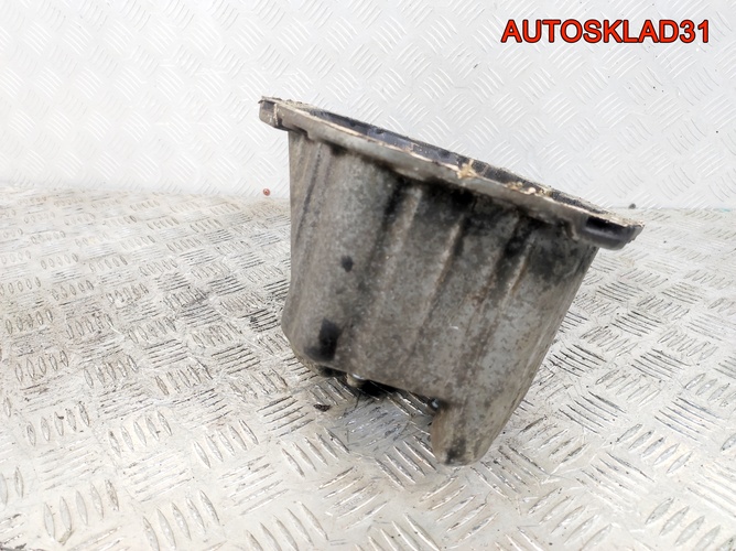 Поддон двигателя VW Polo 1,4 BKY 032103603N Бензин