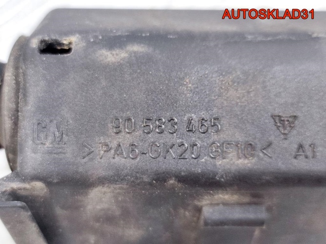 Блок реле Opel Astra J 1,6 A16XER 13351610