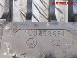 Решетка радиатора Skoda Octavia 1U0853651 (Изображение 7)