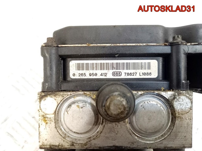 Блок ABS Toyota CorollaVerso 2004-2009 440500F020