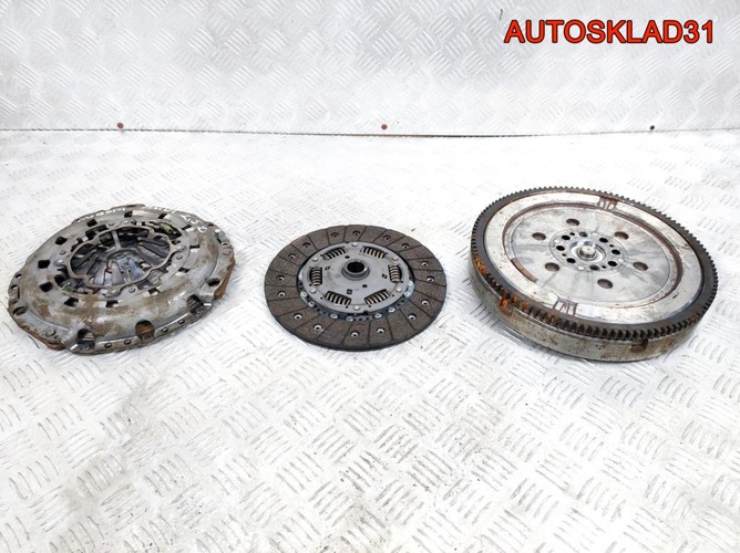 Маховик в сборе со сцеплением Audi A6 C5 415014510