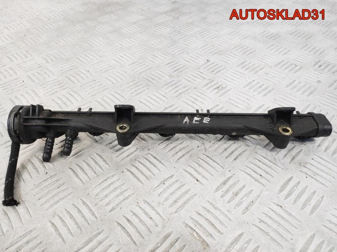 Рейка топливная Skoda Octavia 1,6 AEE 032133319