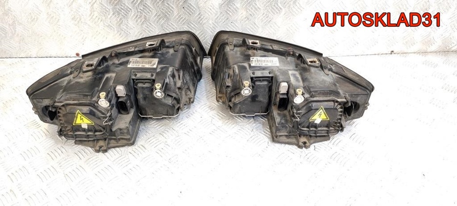 Фары ксеноновые комплект Audi A4 B6 8E0941003C