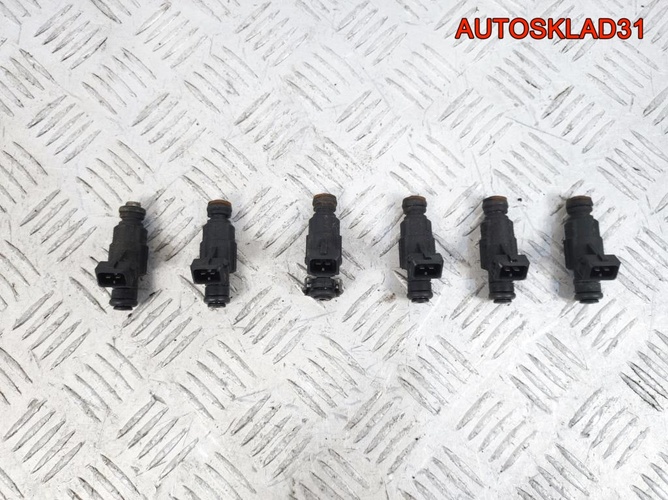 Форсунка топливная Mercedes Benz W210 A1120780049