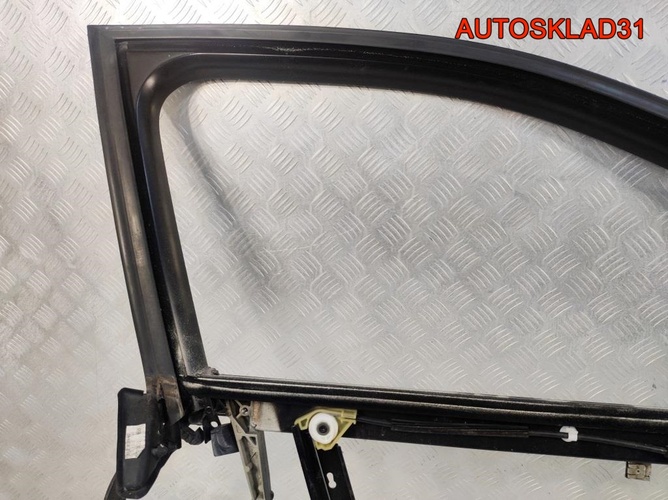 Рамка двери передней правой Audi A4 B6 8E0837462A