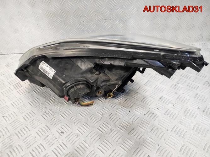 Фара правая Opel Corsa D 13446802 Рестайлинг