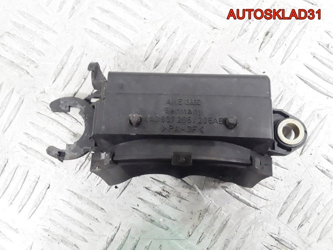 Ручка двери передней левая Audi A6 C4 4A0837205