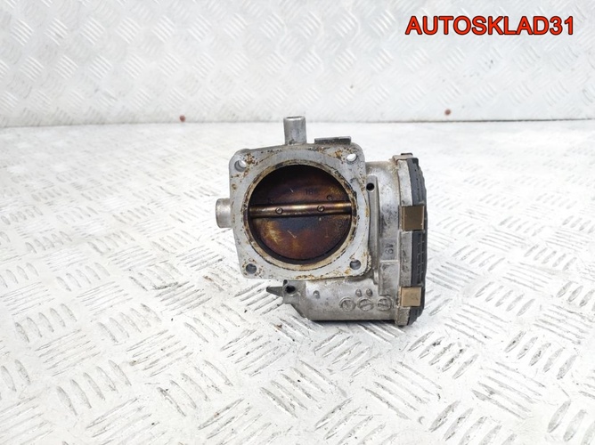 Заслонка дроссельная Mercedes W210 A1121410125