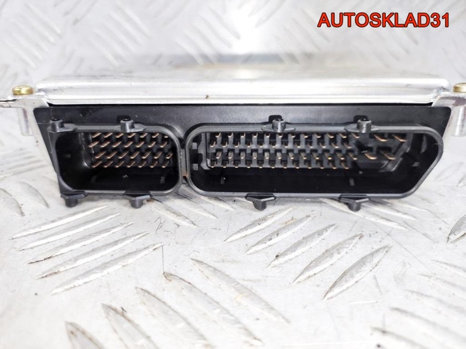Блок Эбу Volkswagen Passat B5 1.8 ADR 8D0907558S