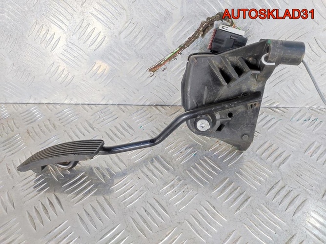 Педаль газа АКПП Opel Astra H 9158011