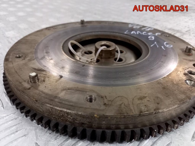 Маховик МКПП Mitsubishi Lancer 1,6 4G18 MD372568