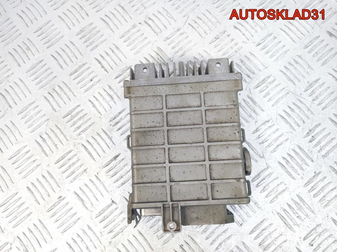 Блок ЭБУ Audi 80/90 B3 893907383B