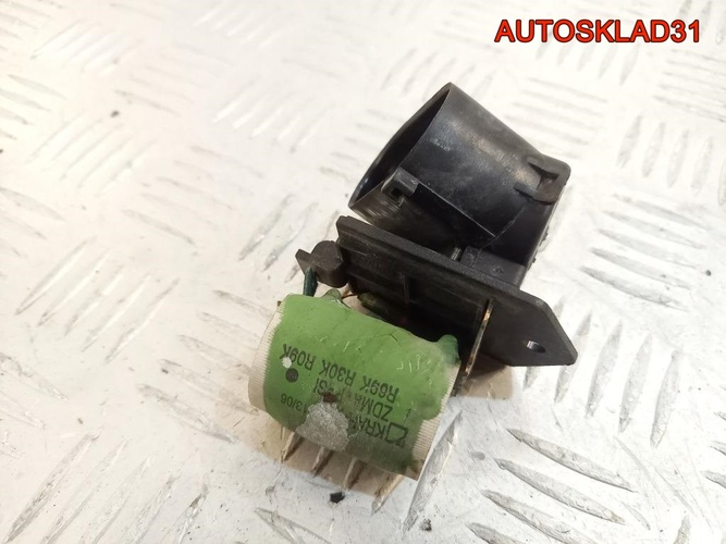 Резистор вентилятора Opel Meriva A 93175501
