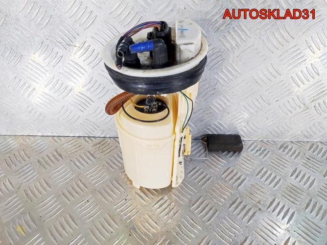 Насос топливный VW Golf 4 1J0919051H бензин