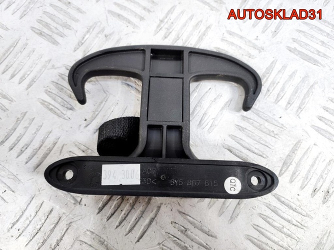 Крючок в багажник для сумок Audi A4 B7 6Y5867615