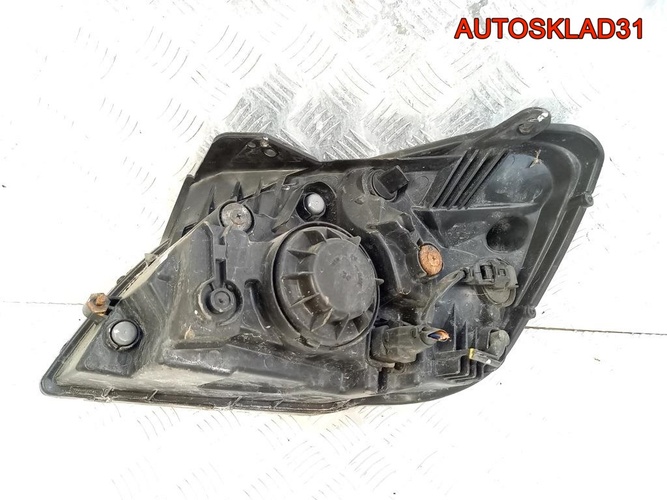 Фара правая Kia Rio 2 921021G020 Дорест