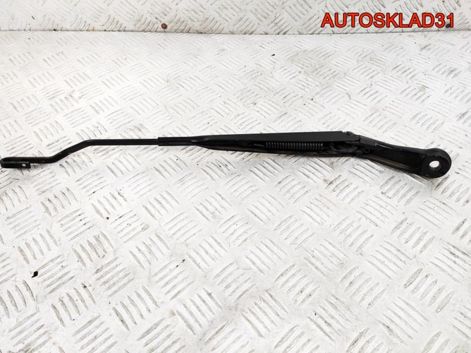 Дворник левый Nissan Primera P12 28881AU312