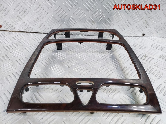 Накладка декоративная Mercedes W203 A2036804639