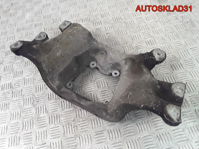 Кронштейн КПП задний бу Ауди А6 Ц6 4ф 4F0399263K