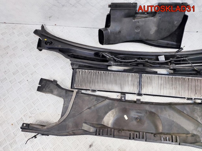 Корпус салонного фильтра BMW E90/E91 64316924277
