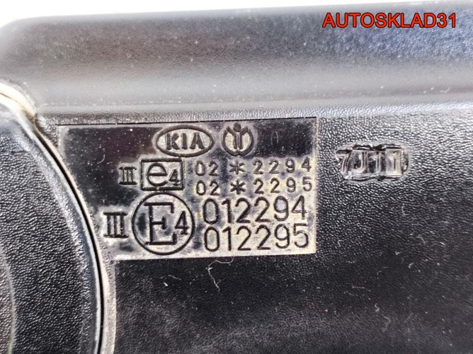 Зеркало правое механическое Kia Rio 876201G920