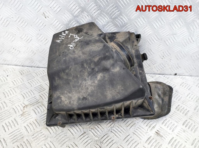 Корпус воздушного фильтра Opel Astra J 13311896