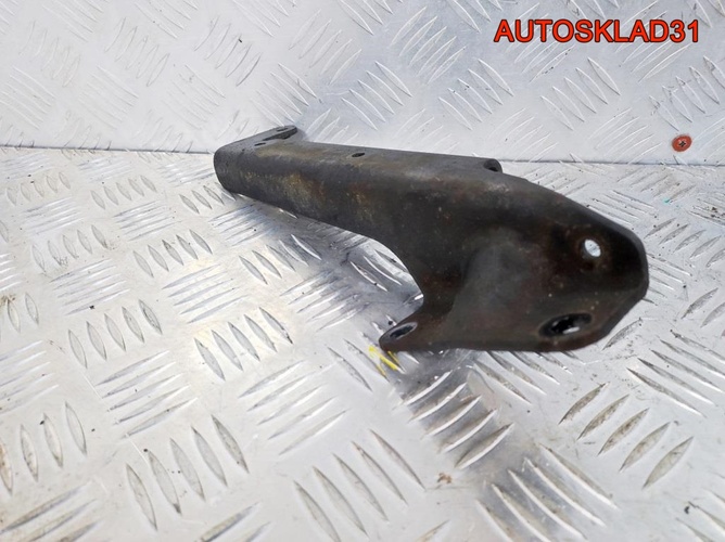 кронштейн МКПП Mercedes Vito 638 A6110980729