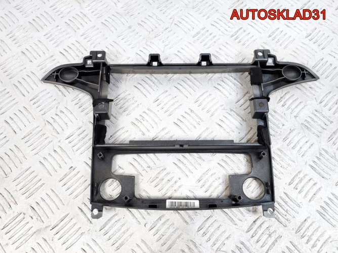 Рамка магнитолы Ford S-MAX 6M2118522BE