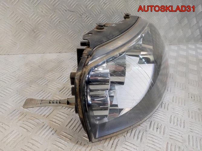 Фара правая SEAT Alhambra 1 7M7941016N Рестайлинг