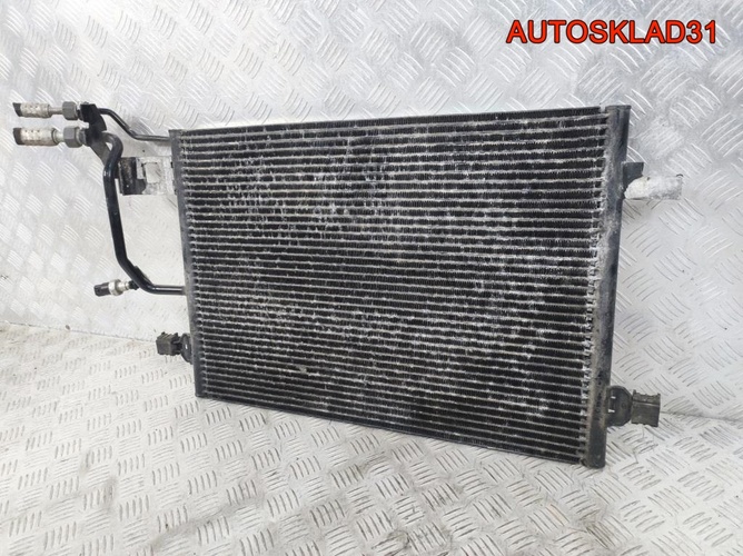 Радиатор кондиционера Audi A6 C5 4B0260401F Бензин