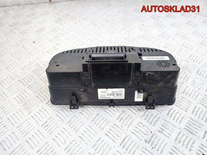 Панель приборов VW Touran 1T0920874D Дизель