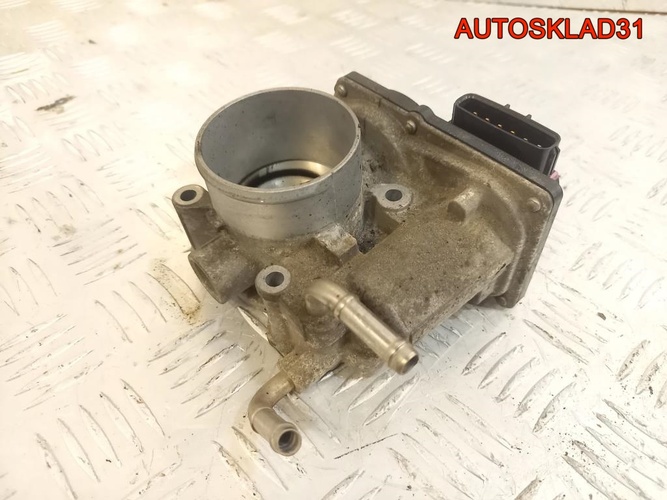 Заслонка дроссельная Toyota Yaris 1NR 2203047010