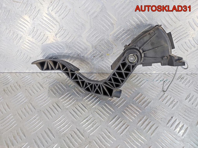 Педаль газа Audi A4 B5 8D1721523 Дизель