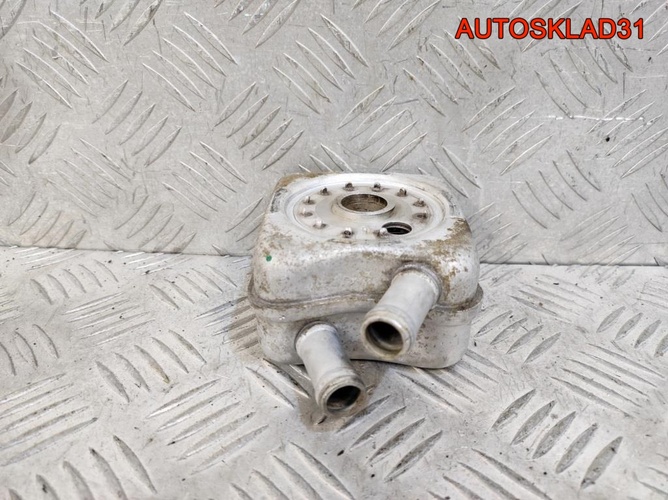 Радиатор масляный Audi A3 8L 1,6 AKL 078117021A