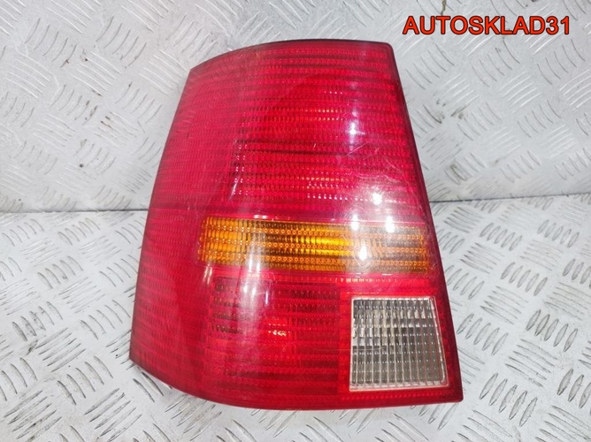 Фонарь задний левый Volkswagen Golf 4 1J9945075P