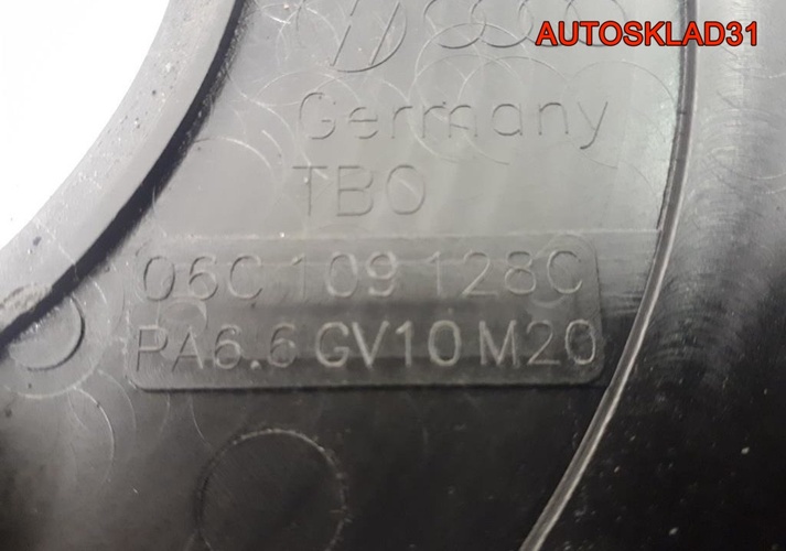 Кожух ремня грм Audi A6 C5 3.0 AVK ASN BBJ