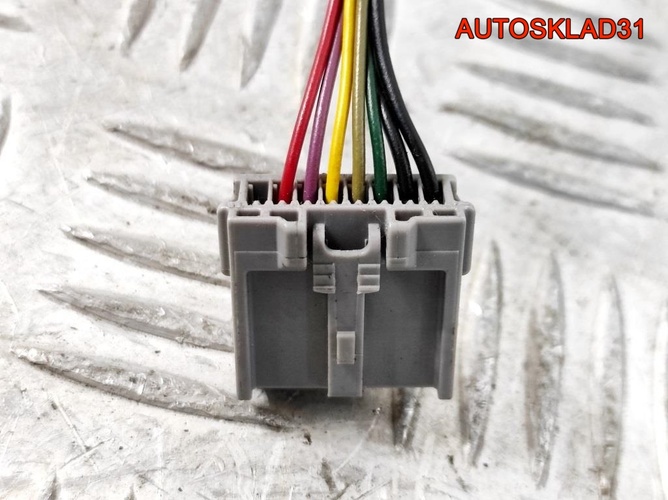 Зеркало правое Nissan Qashqai J10 96301JD84A