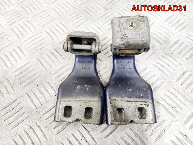 Петля двери багажника Ford Focus 2 4M51N42900AA