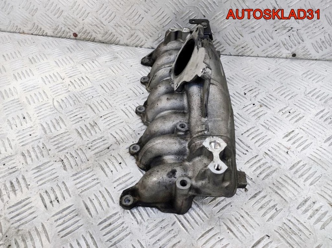 Коллектор впускной VW Passat B6 2,0 BKP 03G129713
