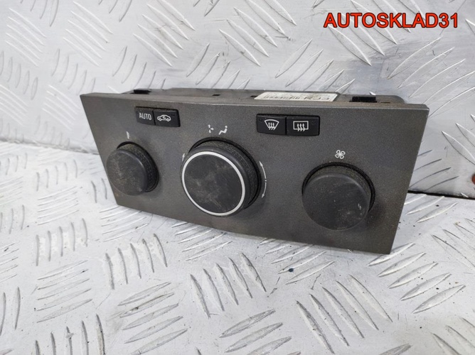 Блок климат контроля Opel Zafira B 13168100
