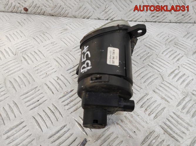 Фара противотуманная прав VW Passat B5 3B7941700A