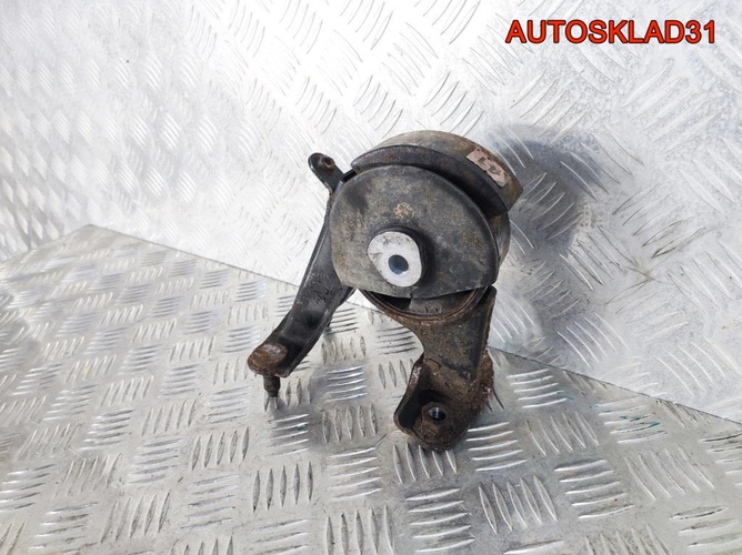 Опора двигателя задняя Toyota Corolla E15 1,6 1ZR